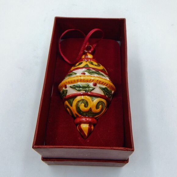 Villeroy & Boch 1748 Ceramic Ornament Holly Berry Yellow Green 4 Inch Box - Picture 2 of 6